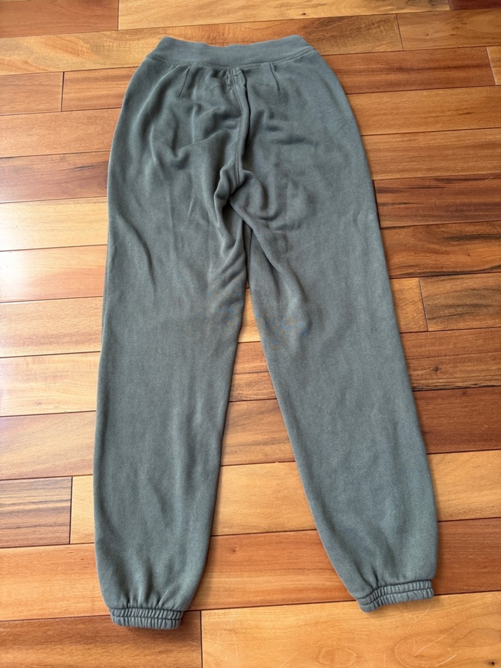 Aerie Olive Green Joggers - Picture 3 of 3
